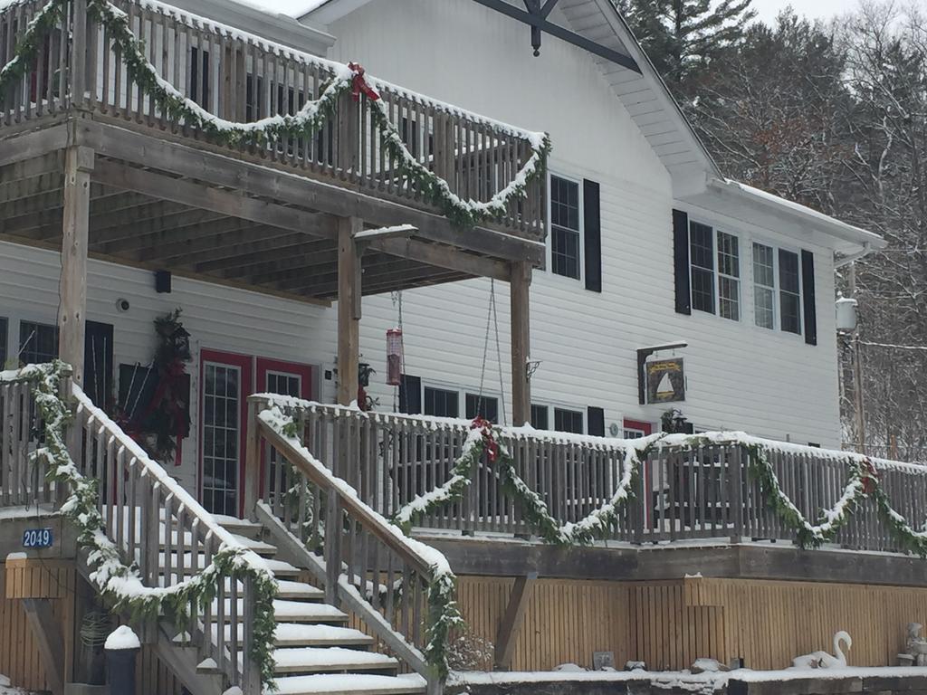 Little Hawk Resort & Marina Algonquin Highlands Exterior foto